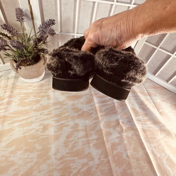 Skechers BOBS Women's Keepsakes Ice Angel Black Clog Slippers - Picture 7 of 10